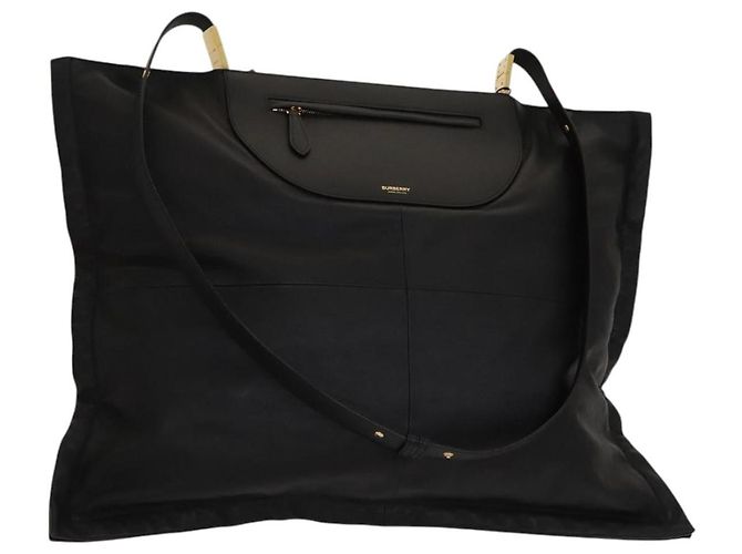 Bolsa de ombro de couro preto e dourado Auth bs25324 da BURBERRY