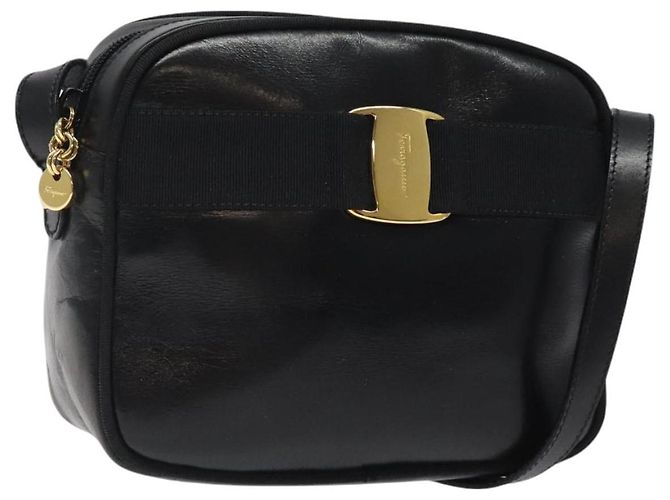 Borsa a Spalla Vala in Pelle Nera e Oro di Salvatore Ferragamo Auth bs25514 Nero D'oro