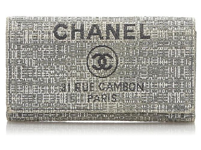 Cartera Chanel de terciopelo gris efecto tweed