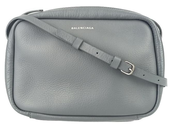 Balenciaga Everyday Camera Bag S Brown Leather  ref.2234302