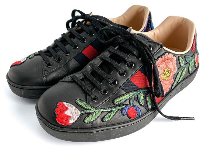 Gucci Baskets en cuir rayées brodées de fleurs Ace 40 Noir