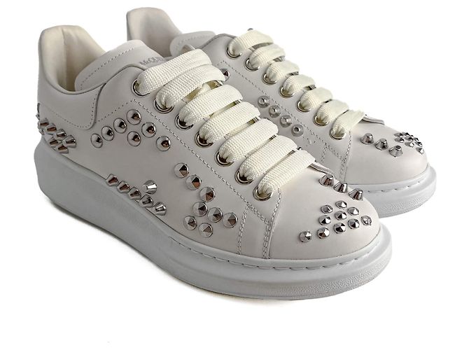Alexander Mcqueen Niedrige Leder-Sneaker mit Nieten 40 weiß