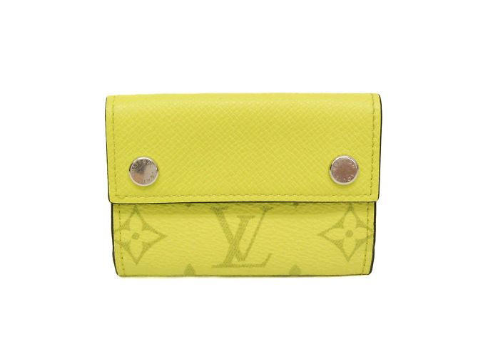 Billetera Compacta Discovery Taigarama Louis Vuitton Amarillo