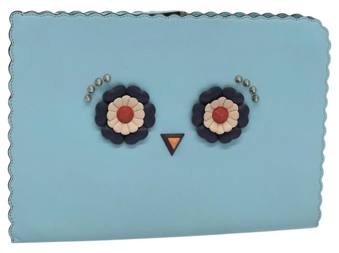 FENDI Clutch Bag aus Leder in Hellblau Auth bs25680