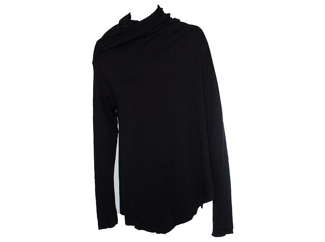 Autre Marque Julius x ssense, gola alta preta assimétrica Verde
