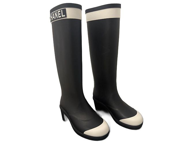 Chanel Gummistiefel in Schwarz Größe 35
