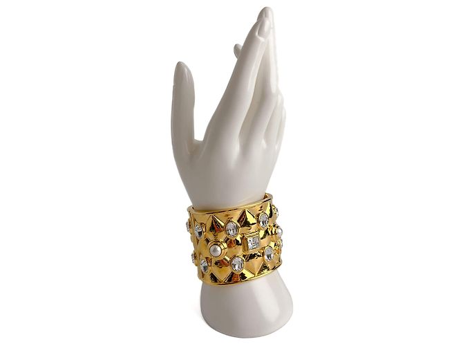 Timeless Chanel Gladiator Metal Bracelet Gold Golden