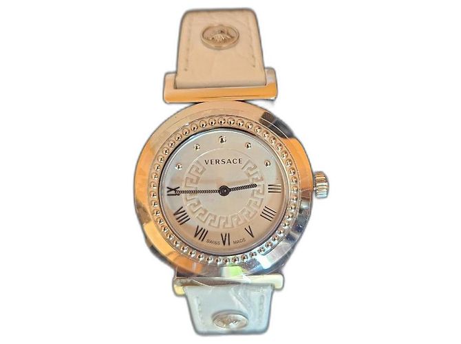 Relógio novo Versace para mulheres. Branco