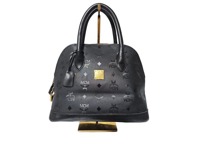 Borsa a tracolla in nylon dome Visestos MCM nera Nero