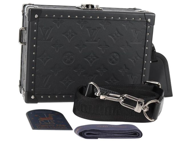 LOUIS VUITTON Monogram Shadow Clutch Box Clutch Tasche Schwarz M12876 LV Auth BA1720SM