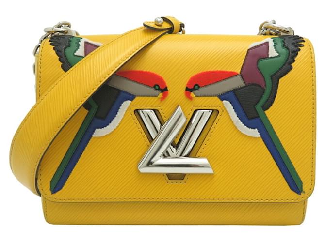 Louis Vuitton Twist MM Shoulder Bag Yellow Leather  ref.2252328