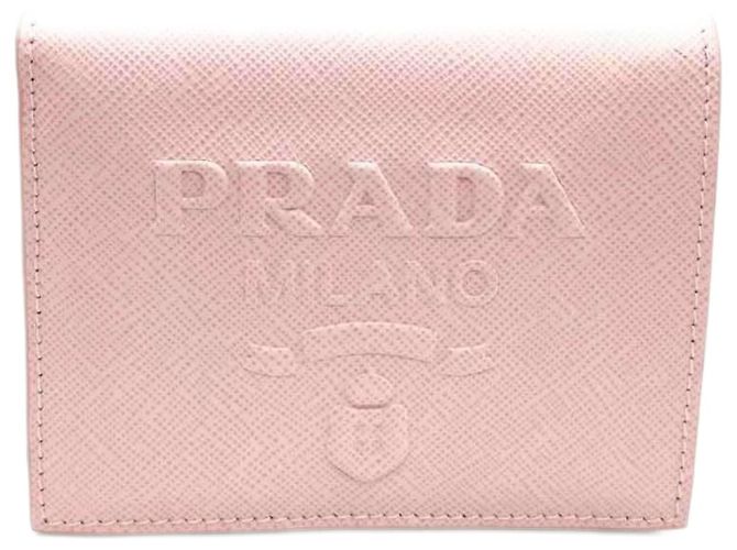 Billetera bi-fold Saffiano de Prada en rosa