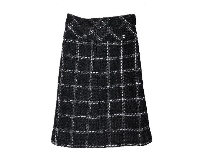 Chanel zeitloser schwarzer Karos Tweedrock