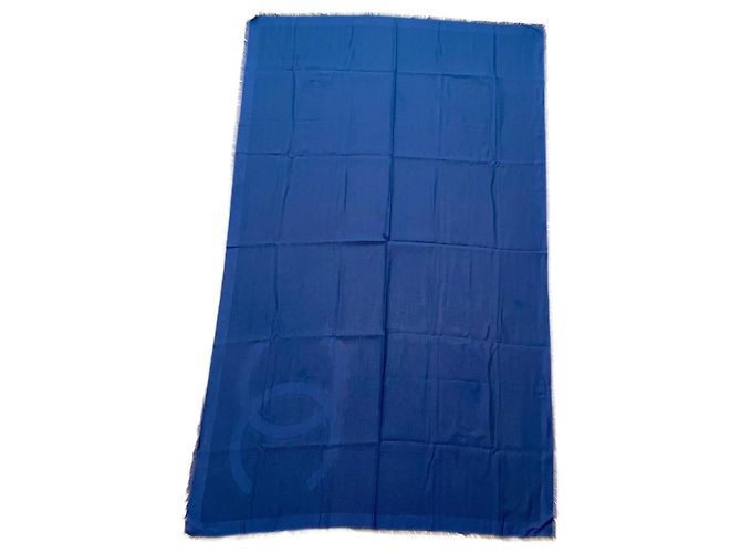 CHANEL Pareo de Algodón Oversized – Azul Marino Oscuro – Colección 18B Azul oscuro