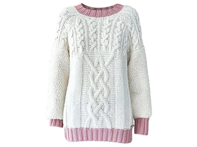 Chanel Suéter de cashmere com mangas teddy estilo Cara Delevingne por 5K$ Creme