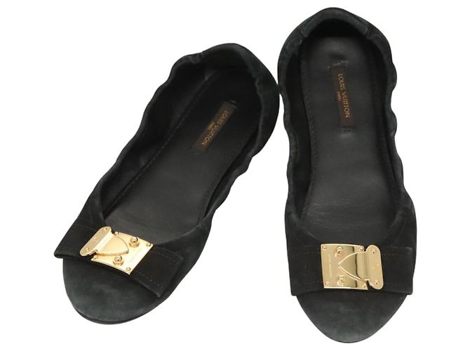 LOUIS VUITTON Pumps Suede Black LV Auth bs25699