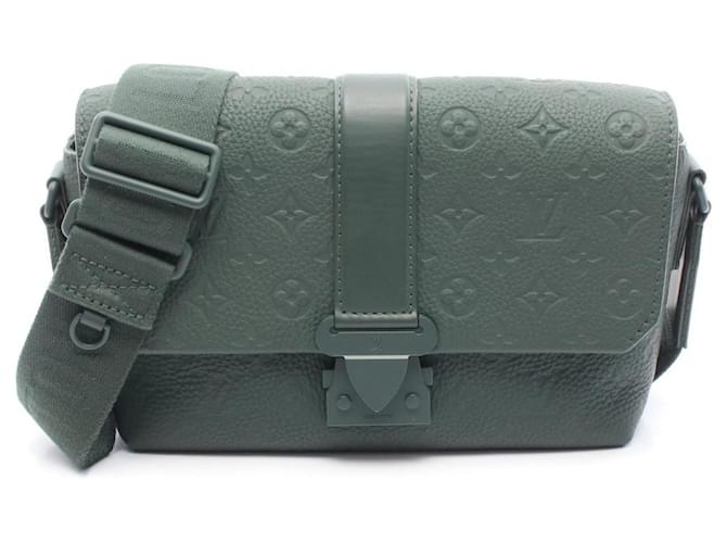 Louis Vuitton Green Leather Shoulder Bag  ref.2277487