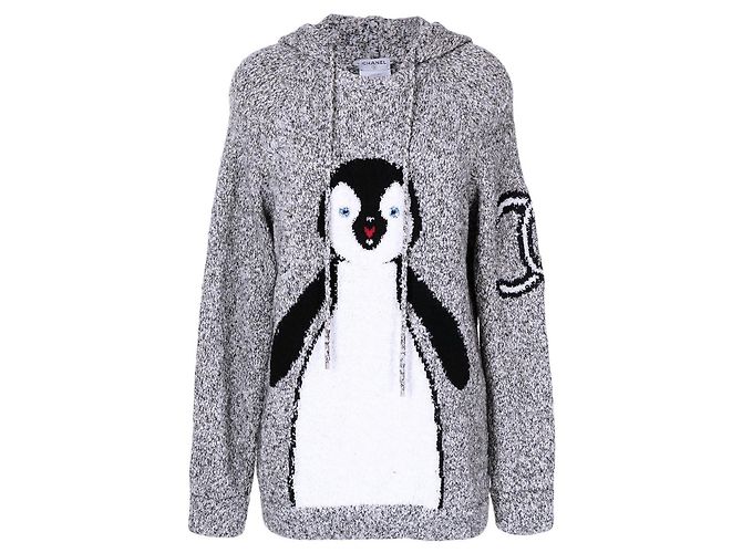 Chanel Collectors Trophy Bouclé CC Felpa con Cappuccio Pinguino 42 FR Grigio