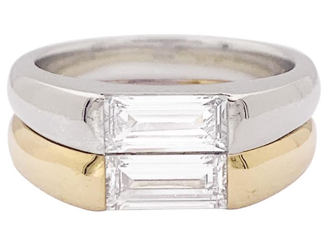 Autre Marque Anello due ori, diamanti baguette.