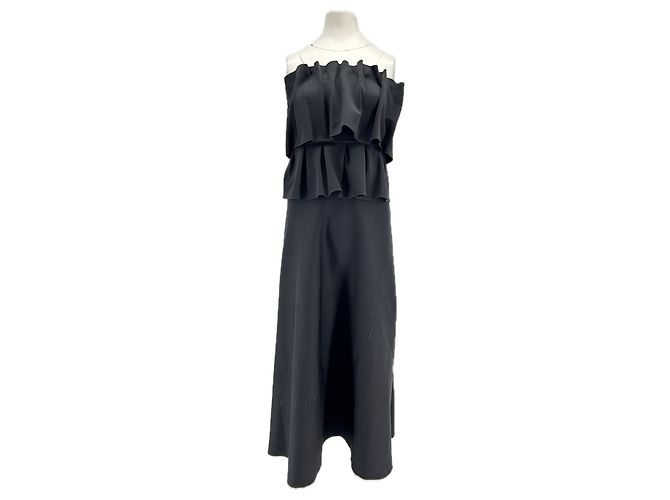 Dagmar Schwarzes Satin-Kleid