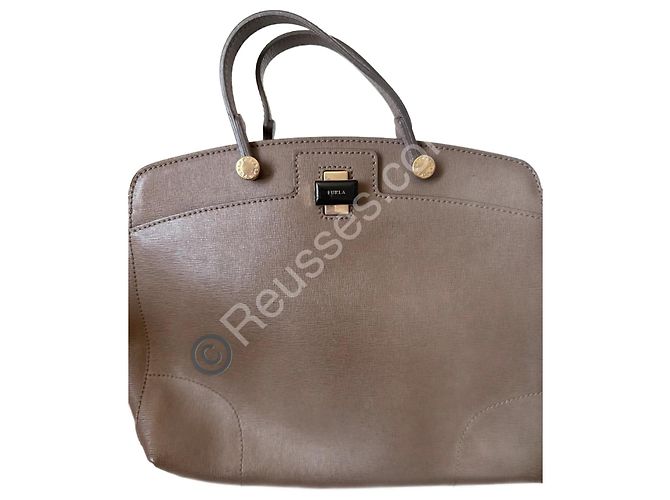 Bolsa Furla de Couro Taupe – Excelente Estado – Com Alça e Cadeado