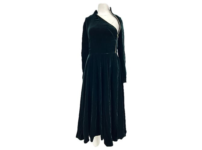 Alaïa Samtkleid in Grün mit langen Ärmeln