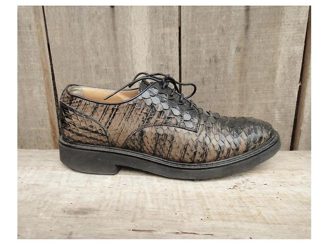 Derbies Sartore en python noir et beige