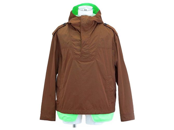 Chaqueta con capucha de nylon Dior Castaño