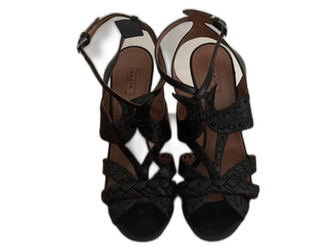 Alaïa Sandalen aus schwarzem Leder