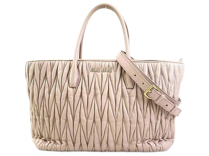 Miu Miu Handtasche aus rosa-beigem Leder