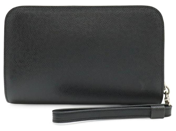 Louis Vuitton Baikal Taiga Clutch Bag Black Leather  ref.2309958