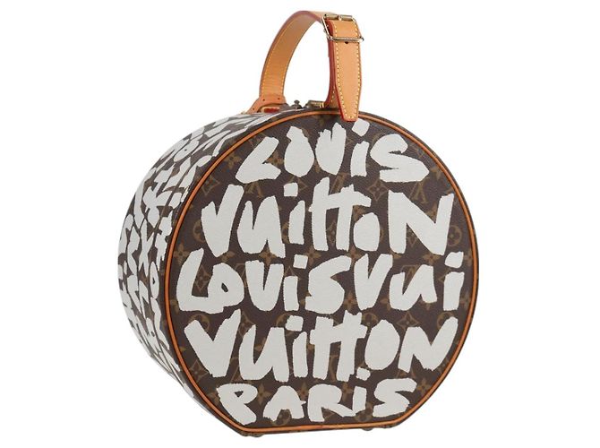 LOUIS VUITTON Monogram Graffiti Boite Shapo White M92186 LV Auth 121505SV