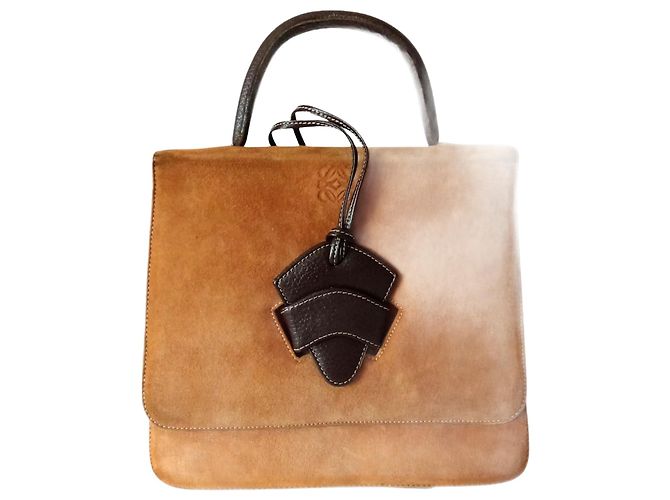 Sac Loewe vintage en daim Camel