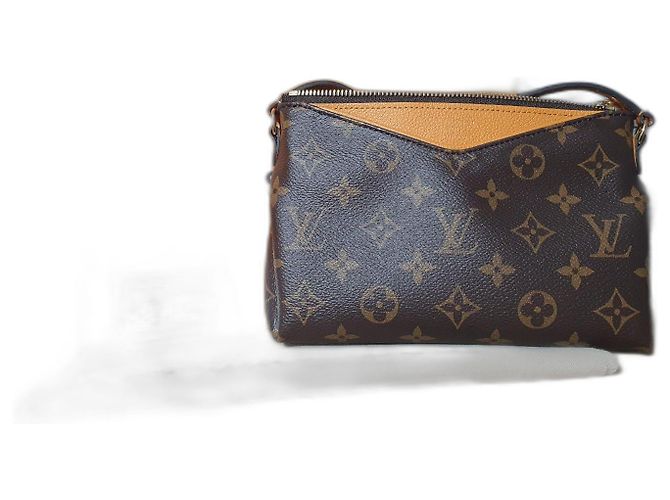 Louis Vuitton Pallas BB Monogram Marrone Zafferano