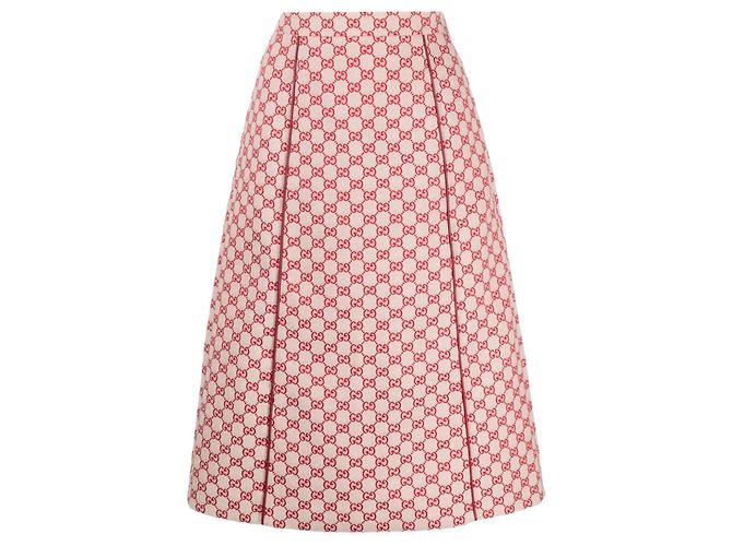 Saia de passarela Gucci Primavera 2018, look 1 Vermelho Bege