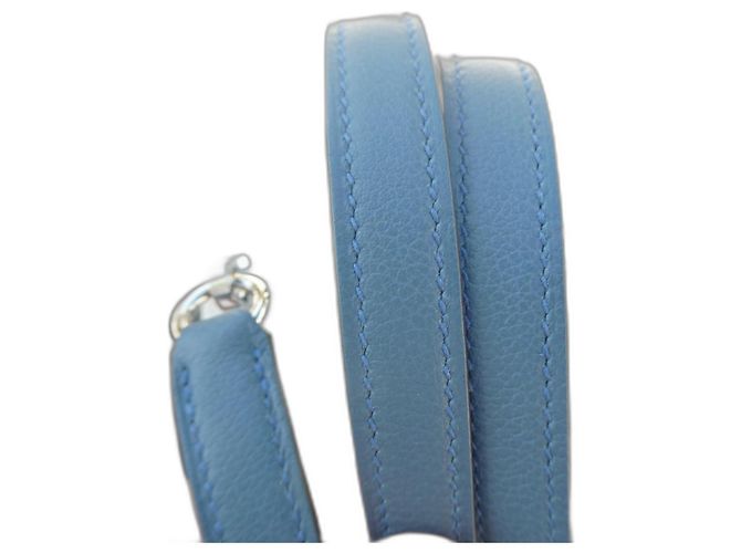 Bolsa de ombro Hermès Kelly cinza-azul, nova com seu dustbag, comprimento 89 cm
