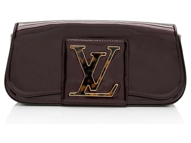 Clutch Sobe de cuero patentado Louis Vuitton Roja