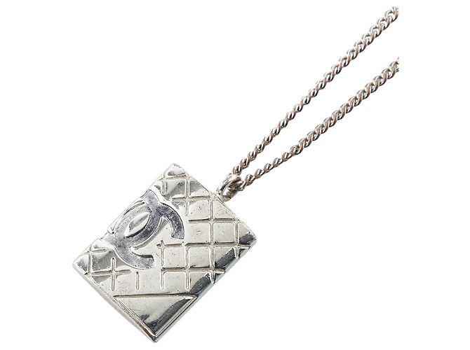 Colar Chanel Matelassé Coco Mark Cambon Prata