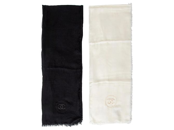 Set di sciarpe Chanel nero e bianco in cashmere e modal CC Multicolore