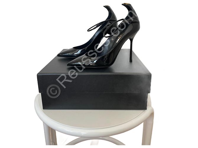 Yves Saint Laurent Chaussures à talons Saint Laurent Paris 