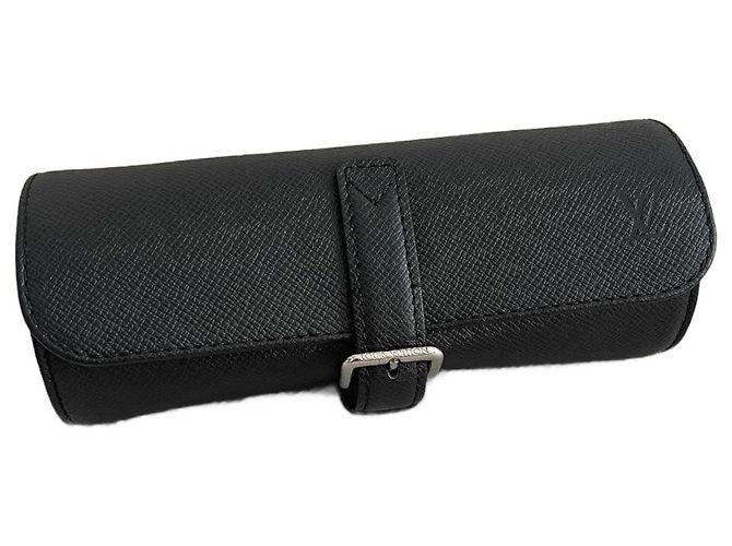 Louis Vuitton – Astuccio da viaggio per 3 orologi in pelle nera Nero