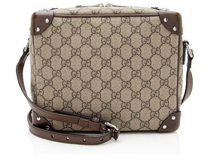 Bolsa Trunk Soft GG Supreme da Gucci Marrom Bege