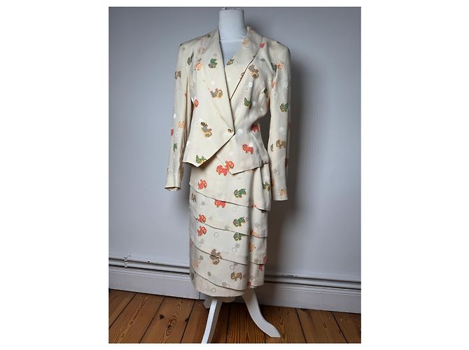 Conjunto de seda vintage Balenciaga beige