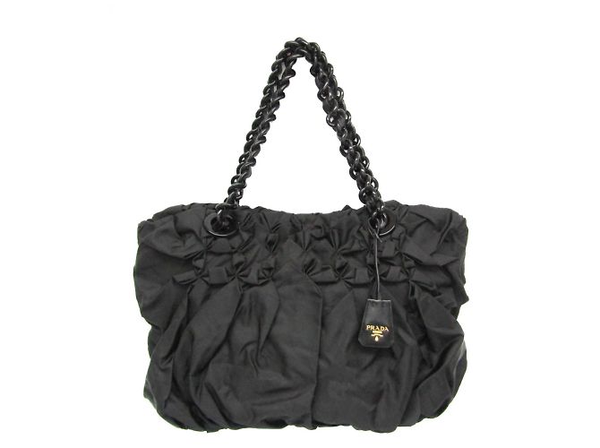 Borsa a spalla con catena arricciata Prada Nero 