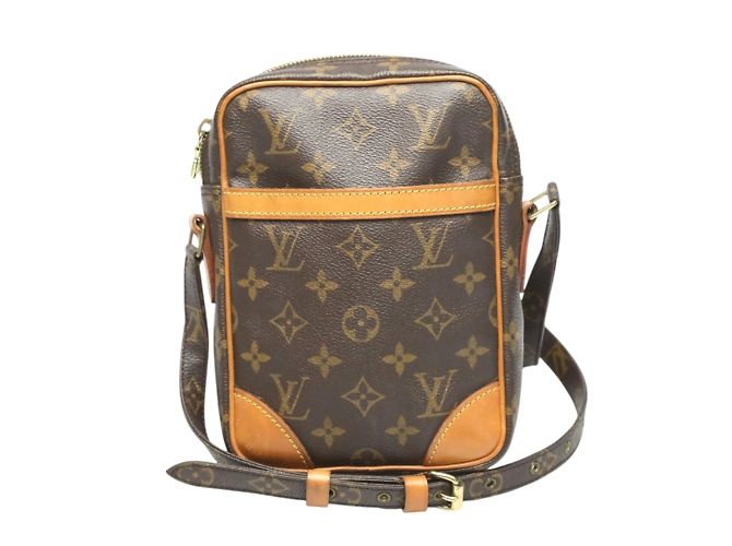 Bolso de Hombro Monogram Danube Louis Vuitton Castaño