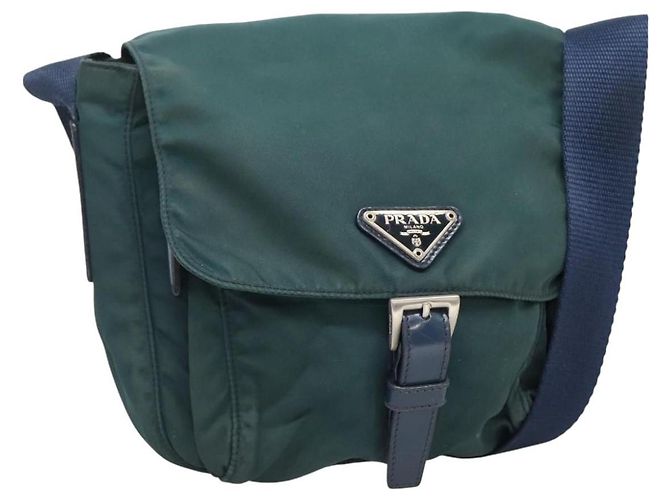 Sac à épaule PRADA en nylon vert Auth 127874