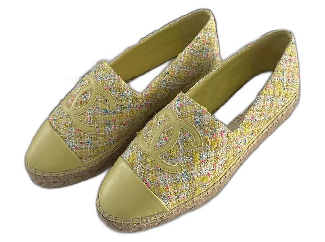 Espadrillas Chanel in tessuto giallo 38 EU