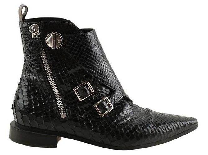 Louis Vuitton Leather boots Black