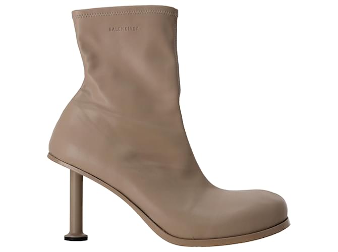Day Balenciaga Mallorca Ankle Boots in Beige Faux Leather Synthetic Leatherette  ref.2352119