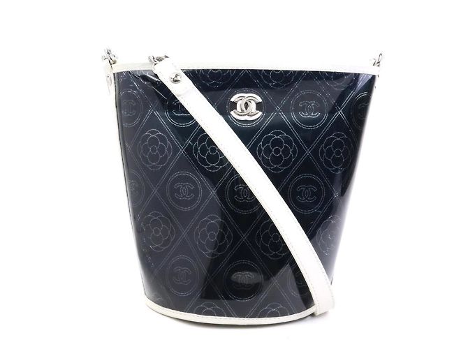 Bolsa de Ombro de Couro Camélia CHANEL Preto Branco